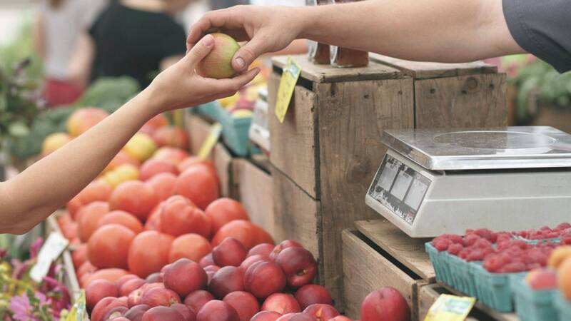 Immagine: Attività produttive e commercio - mercato del cibo