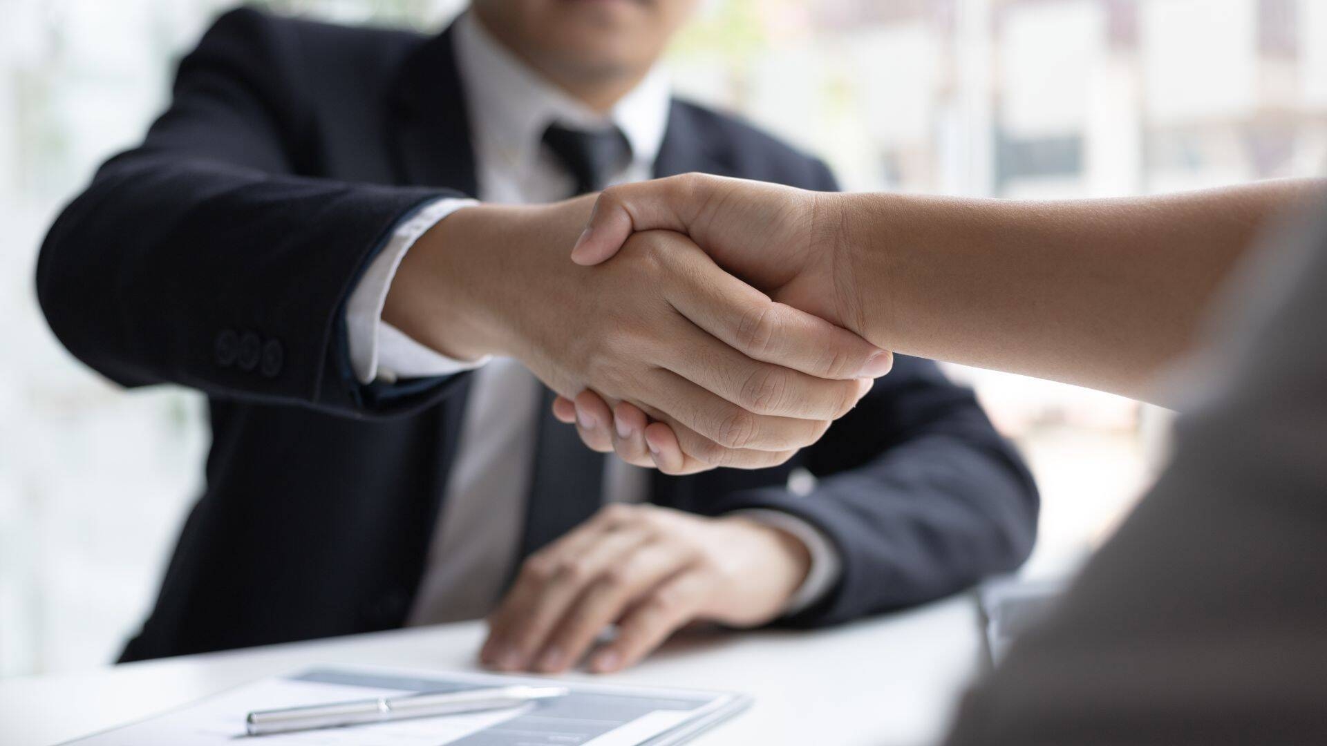 Due bandi per la formazione di graduatorie per assunzioni a tempo determinato