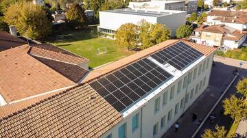 Completati nove impianti fotovoltaici su scuole e palestre