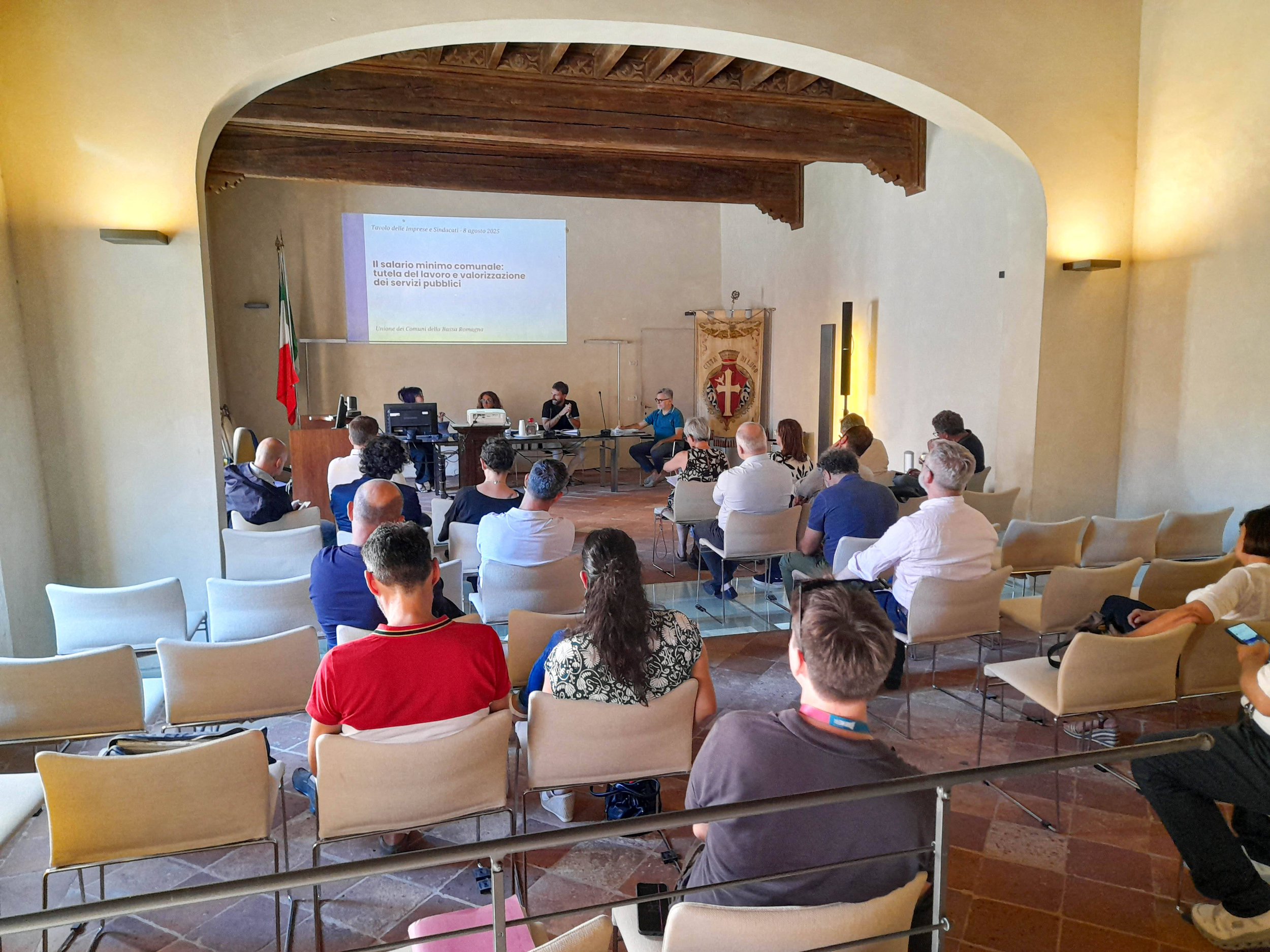 Immagine: incontro concertativo sul salario minimo (1)