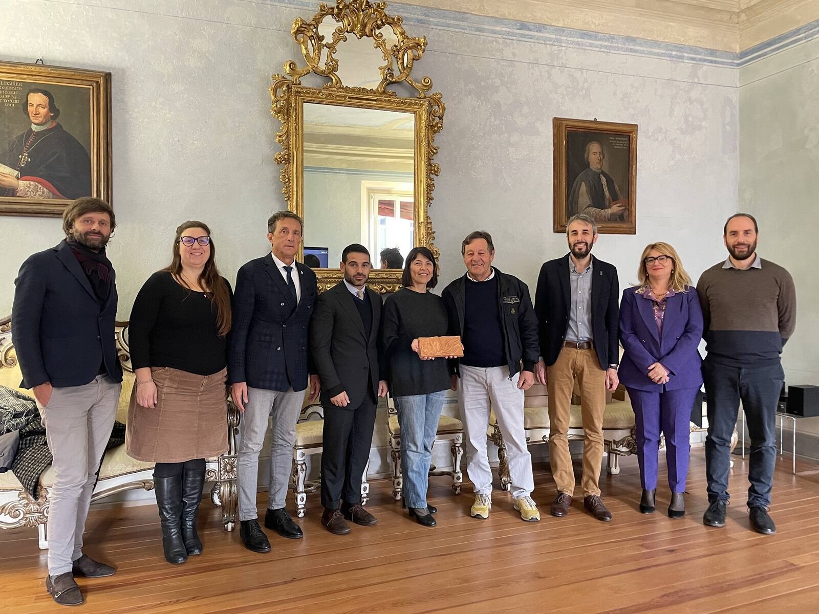 La giunta incontra il ceramista Enzo Babini, 16 novembre 2023