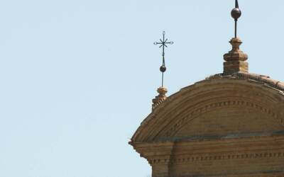 foto della chiesa in piazza Trisi