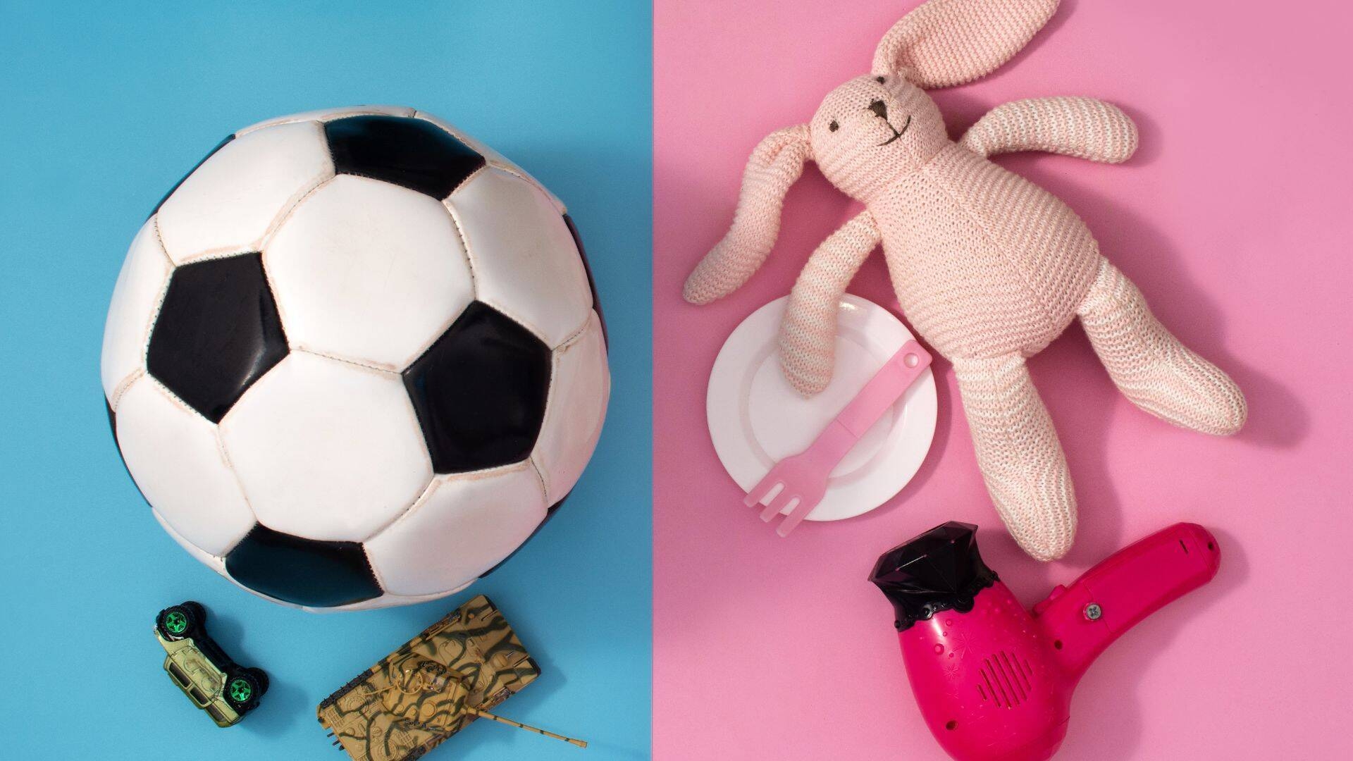 foto pallone e coniglietto peluche